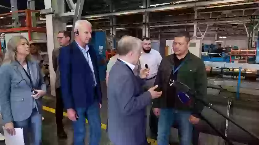 Губернатор Псковской области посетил кабельный завод «АЛЮР» в Великих Луках